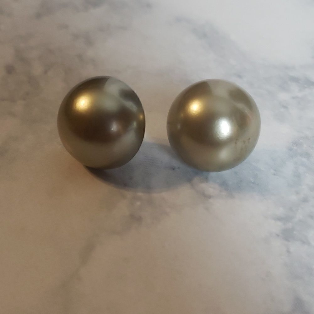 Faux Pearl Earrings‎